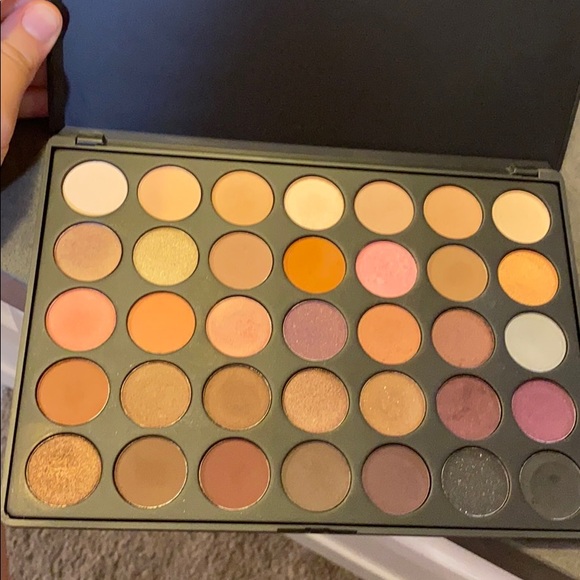 Makeup - Picture 2 of 4